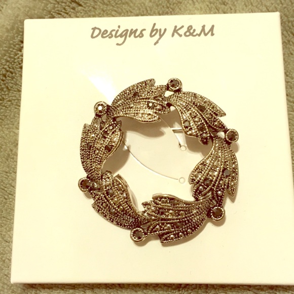 Jewelry - Silver brooch. NWOT